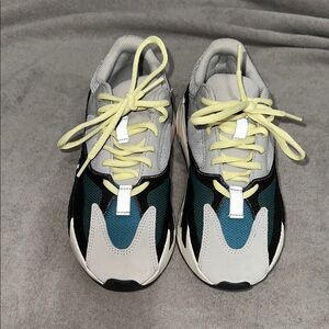 Yeezy Boost 700 - Wave Runner